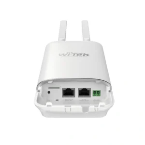 WI-LTE117-O V2 outdoor 4G LTE router with PoE ports, IP65 waterproof protection, Wi-Fi 300Mbps and SIM card connectivity front side view